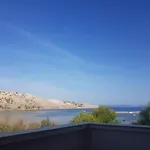 شقة Mari