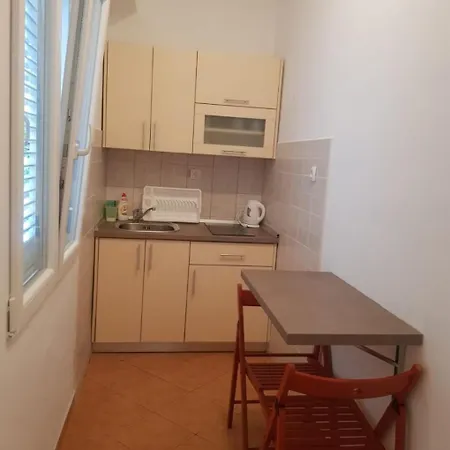 Apartment Mari Lopar