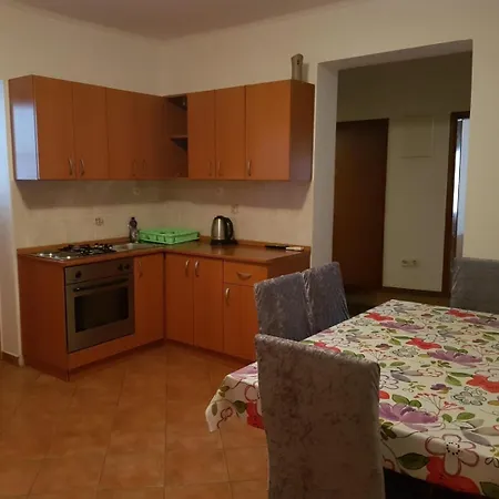 Διαμέρισμα Mari *